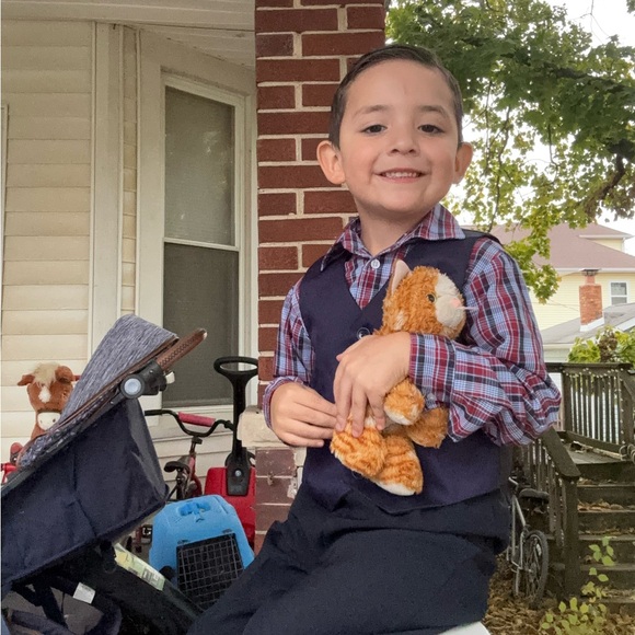 Meet your Posher, Tiffany - Picture 9 of 10